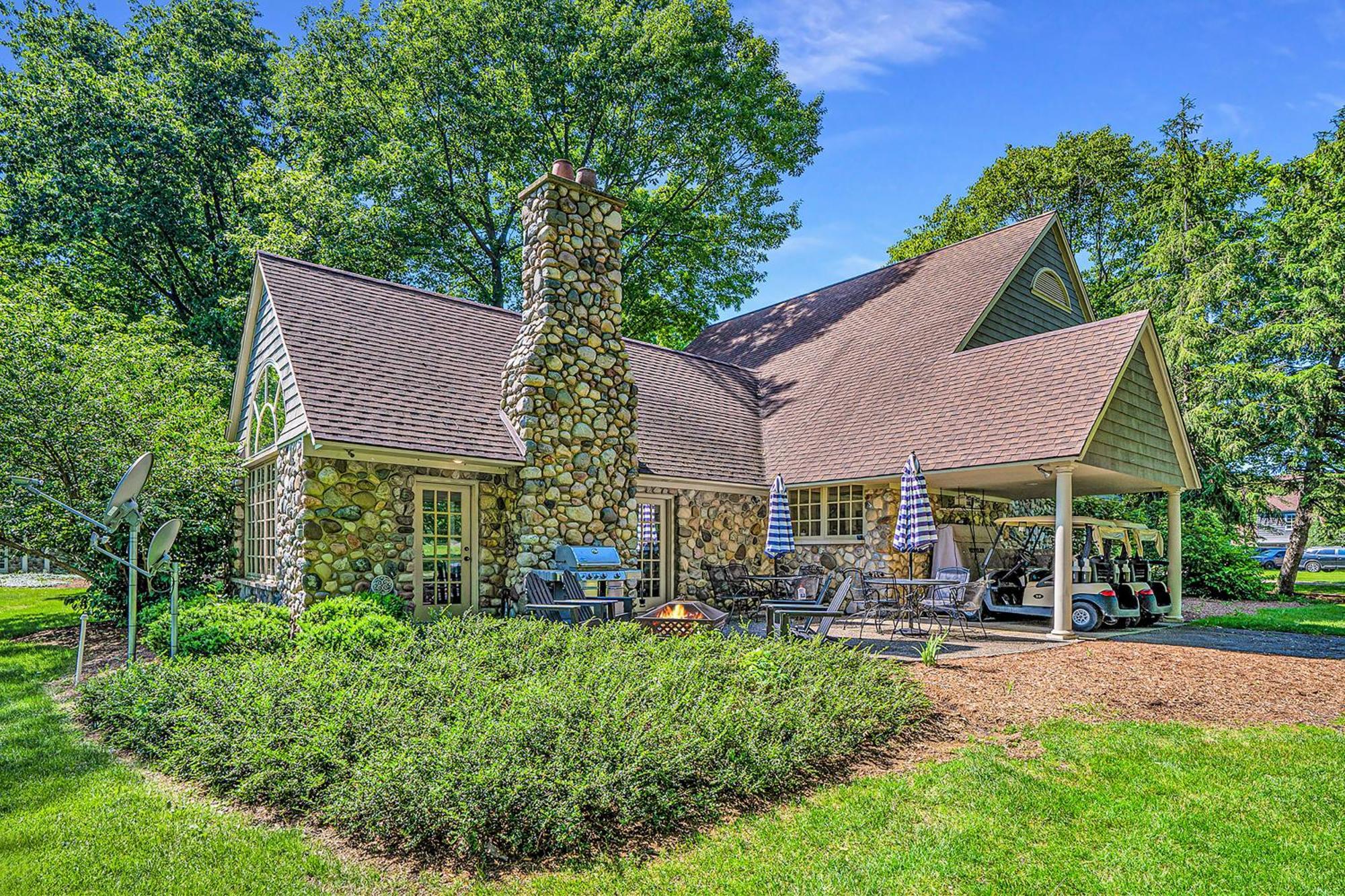 Point O' Woods Villa Benton Harbor Eksteriør billede